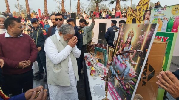 Those Who Only Weep Lose, Those Who Sing Gain”: Energy Minister Anil Vij Interacts with Artists in Ambala