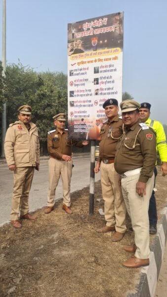 Traffic Police install road-safety hoardings across major highways in Panchkula amid dense fog conditions