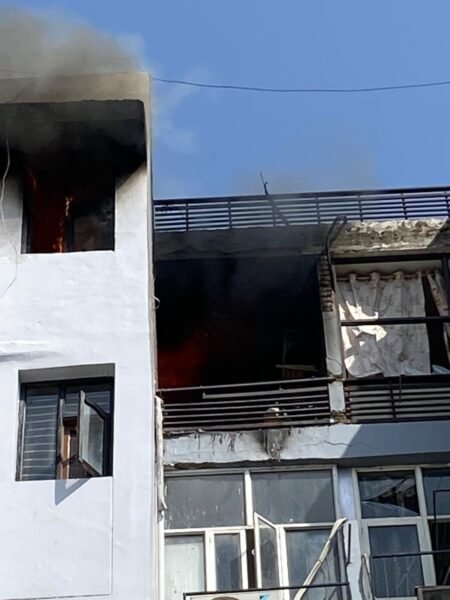Massive Fire Breaks Out in Zirakpur’s City Heights Society, 5 Flats Gutted